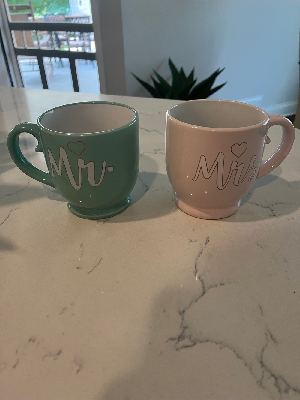 Mr. and Mrs. Ceramic Mug Set – Mint Green and Blush Pink